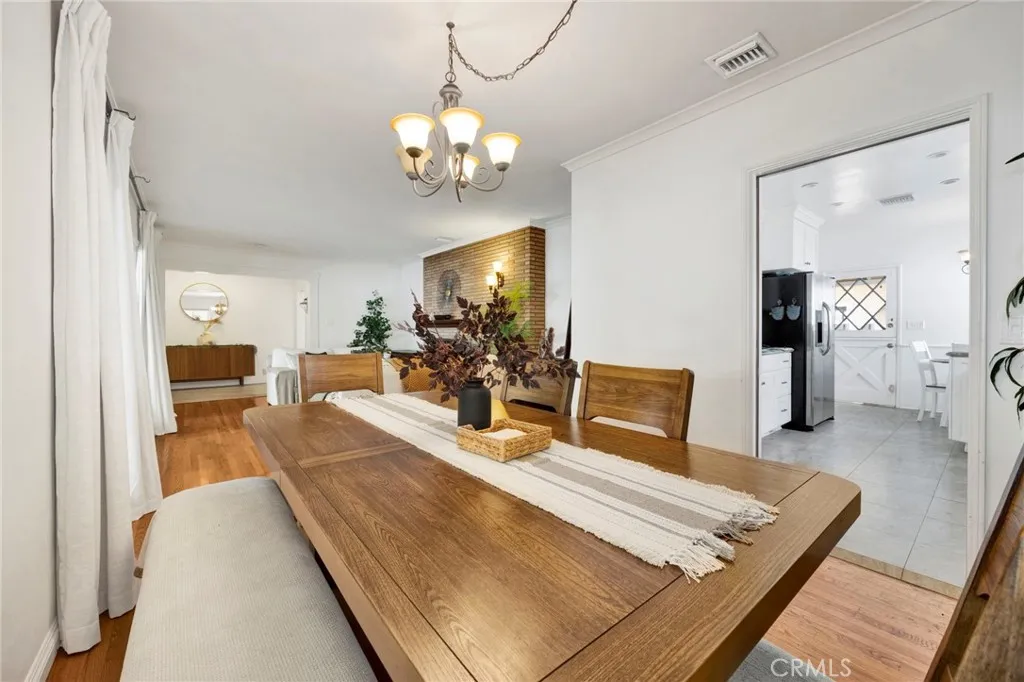 695 Glenmore Boulevard, Glendale, California 91206 home-pic-8