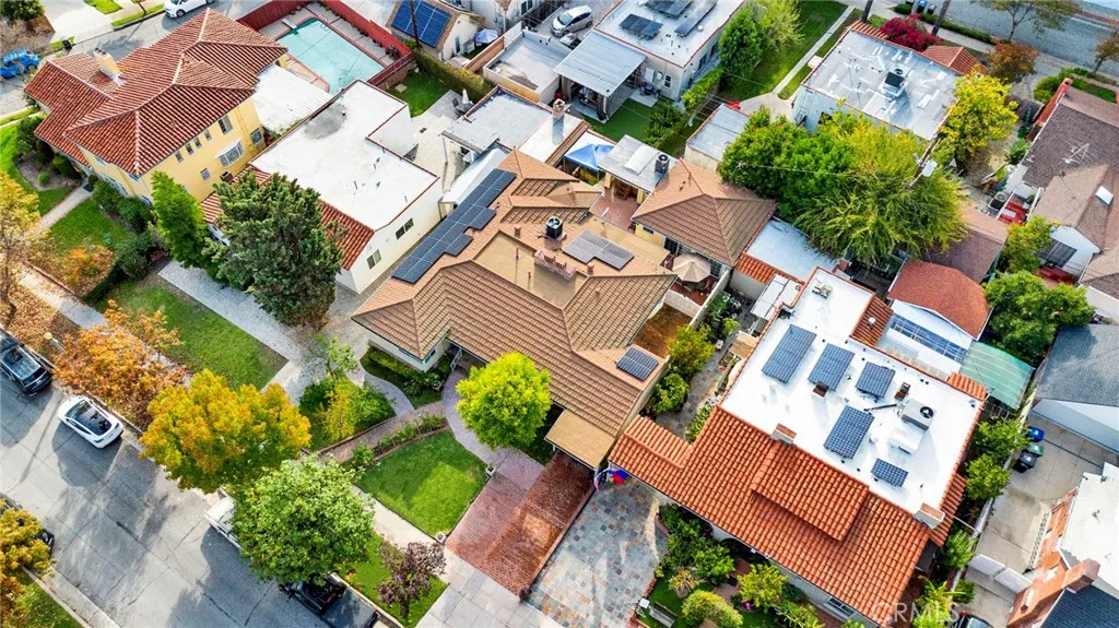 695 Glenmore Boulevard, Glendale, California 91206 home-pic-26