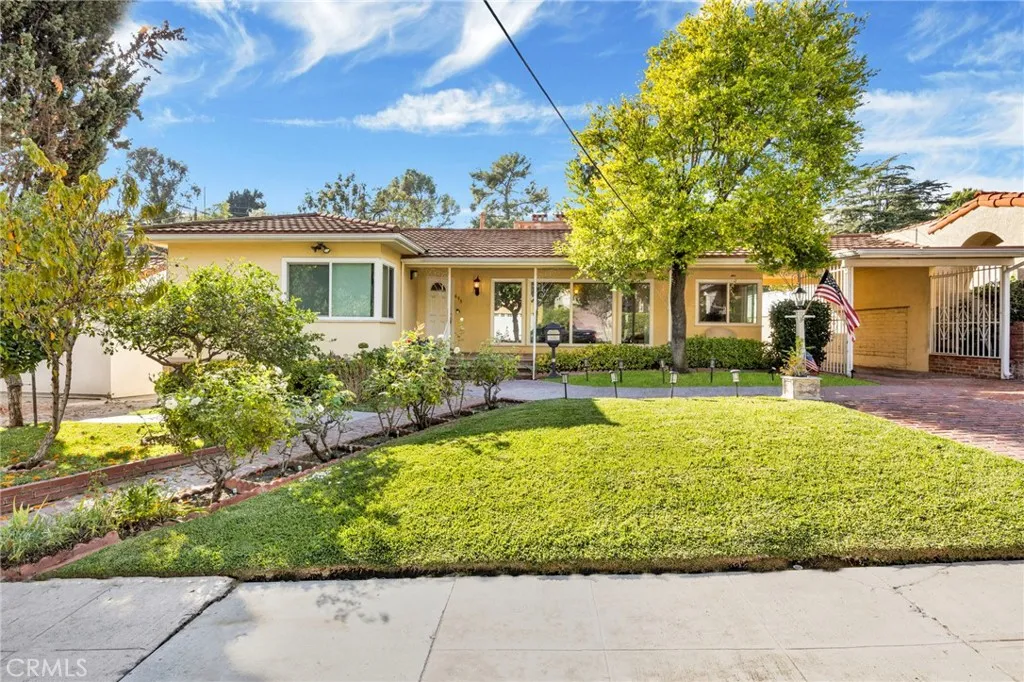 695 Glenmore Boulevard, Glendale, California 91206 home-pic-0