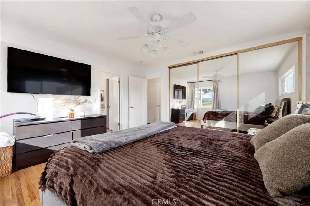 695 Glenmore Boulevard, Glendale, California 91206 home-pic-15