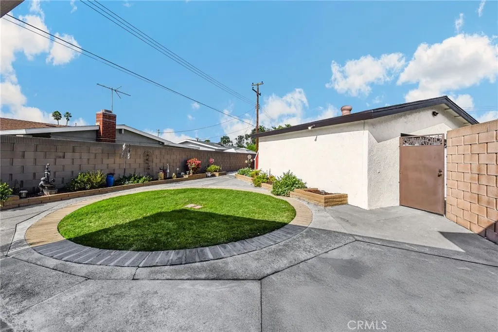 6437 Pheasant Circle, Buena Park, California 90620 home-pic-34