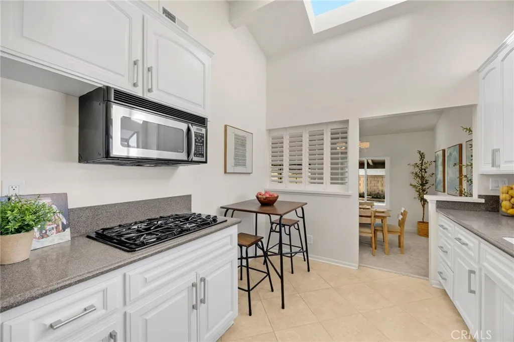 6437 Pheasant Circle, Buena Park, California 90620 home-pic-11