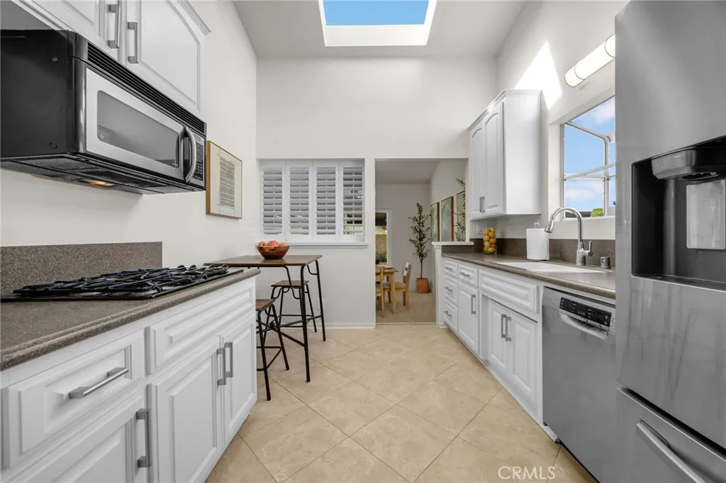 6437 Pheasant Circle, Buena Park, California 90620 home-pic-9