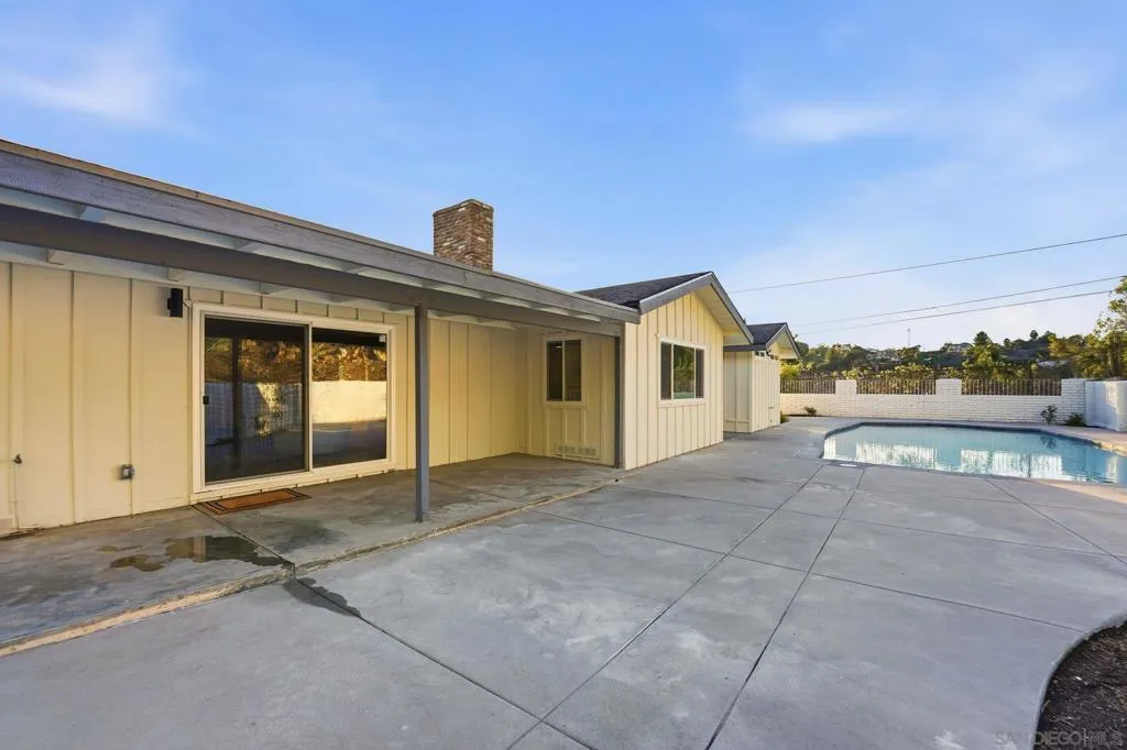 4177 Conrad Dr, Spring Valley, California 91977 home-pic-45
