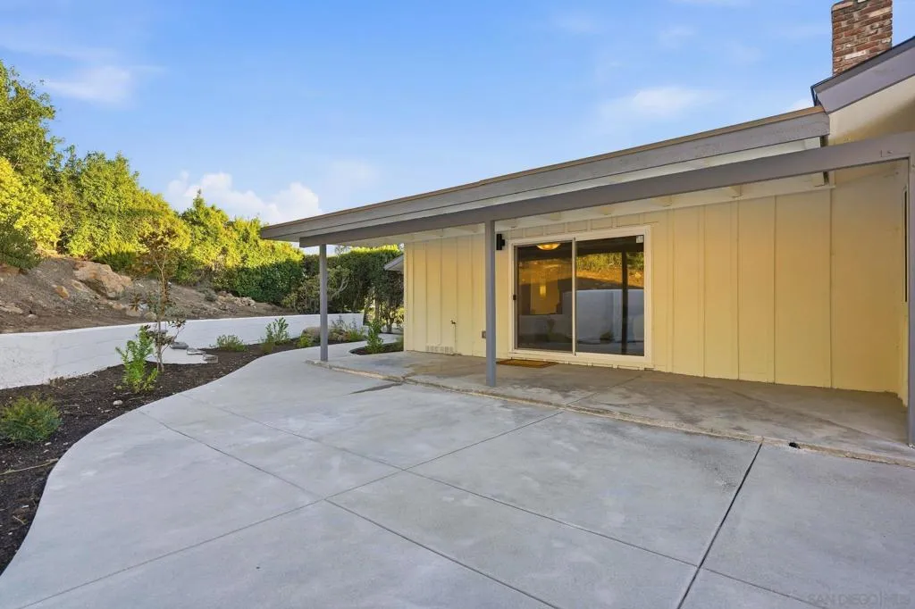 4177 Conrad Dr, Spring Valley, California 91977 home-pic-51