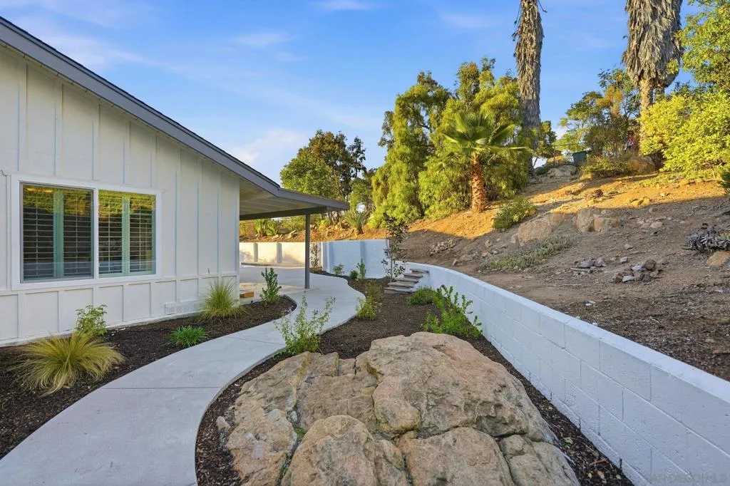 4177 Conrad Dr, Spring Valley, California 91977 home-pic-43