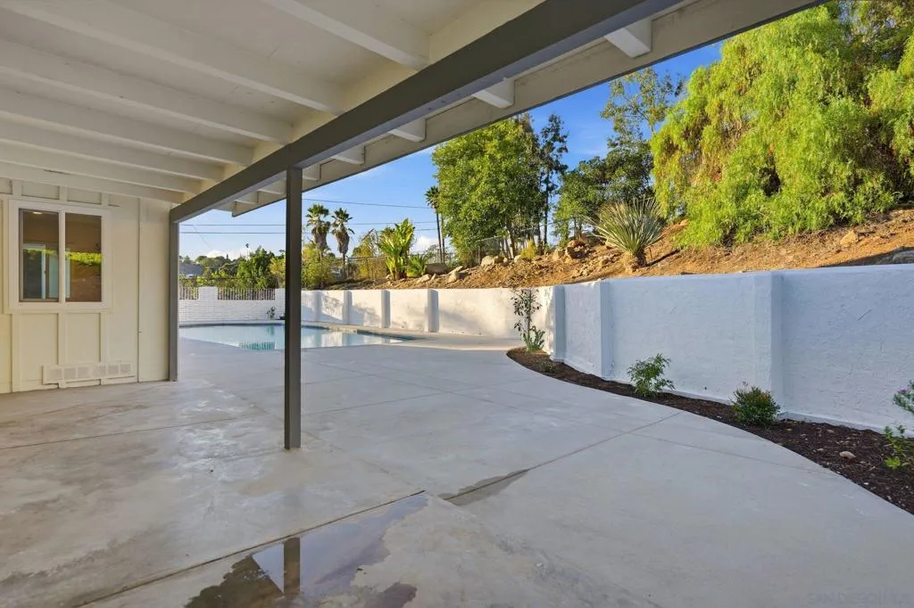 4177 Conrad Dr, Spring Valley, California 91977 home-pic-44