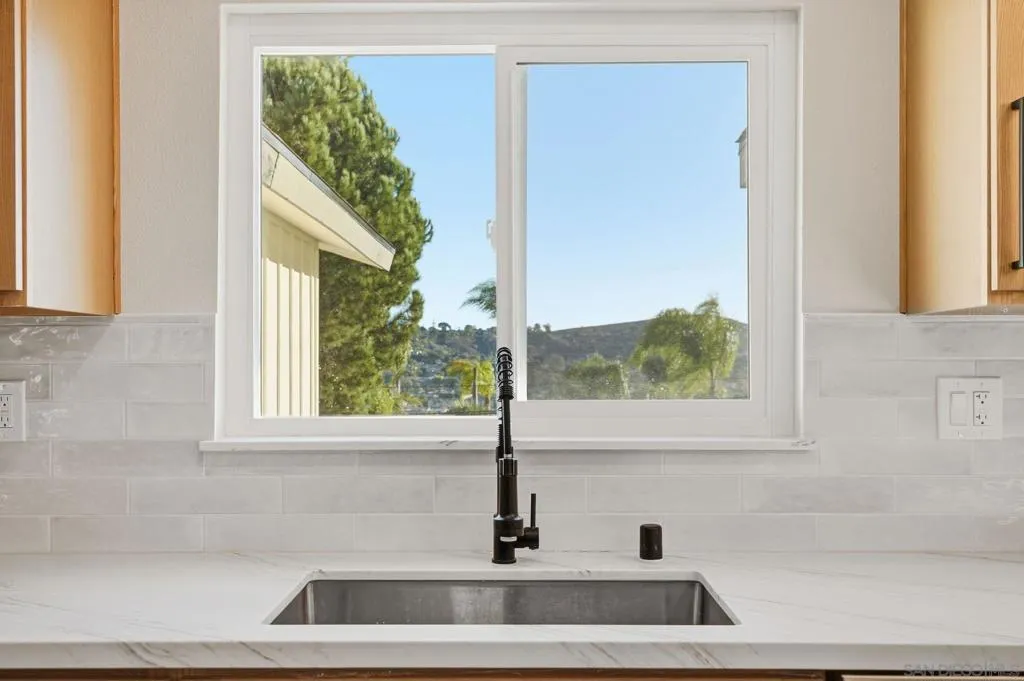 4177 Conrad Dr, Spring Valley, California 91977 home-pic-15