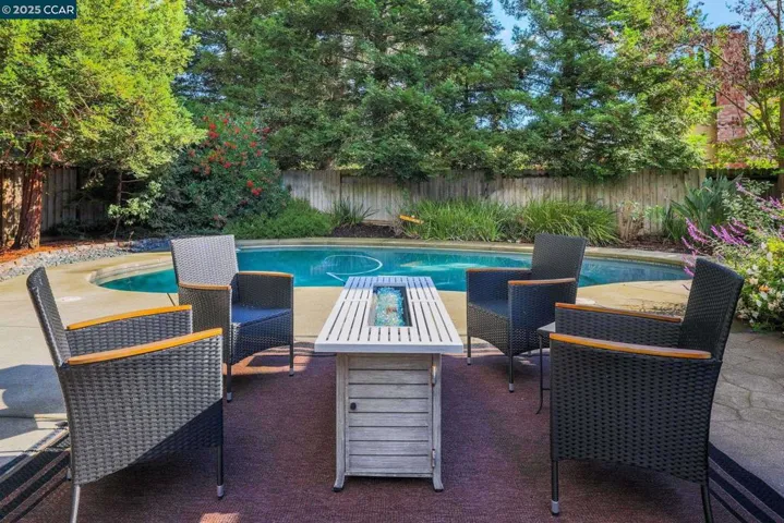 473 Edna Ct, Benicia, California 94510-2617