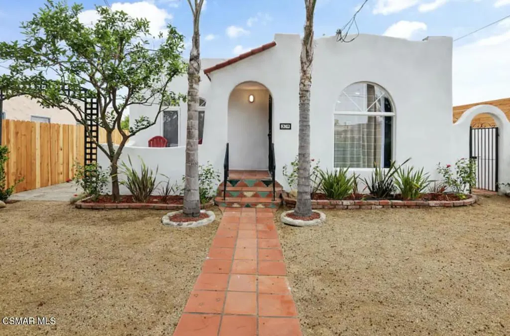 39 W Simpson Street, Ventura, California 93001 home-pic-0