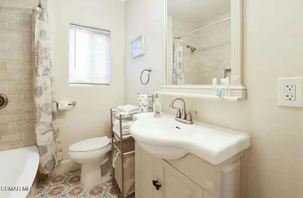 39 W Simpson Street, Ventura, California 93001 home-pic-9