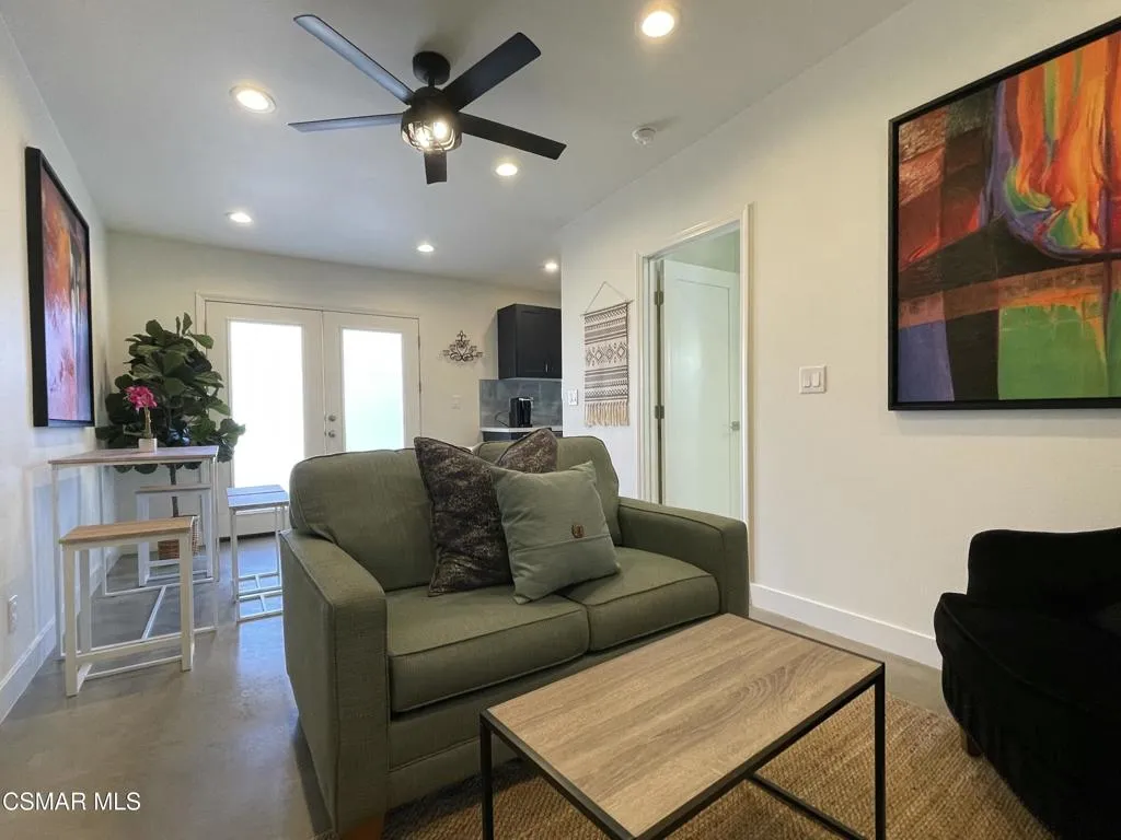 39 W Simpson Street, Ventura, California 93001 home-pic-21