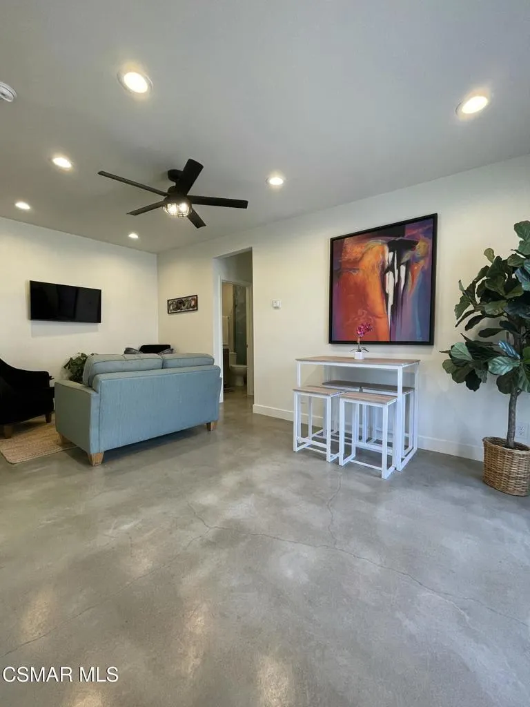 39 W Simpson Street, Ventura, California 93001 home-pic-18