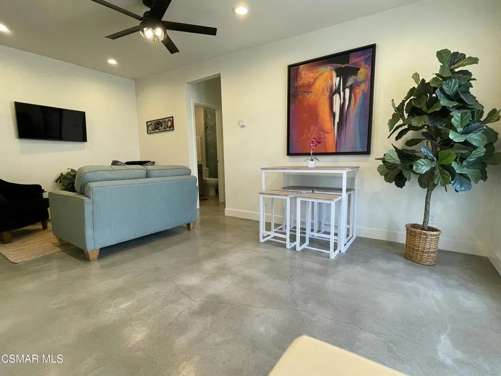 39 W Simpson Street, Ventura, California 93001 home-pic-19