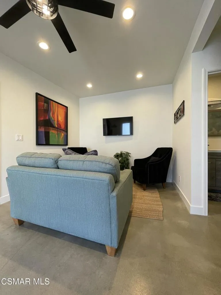 39 W Simpson Street, Ventura, California 93001 home-pic-28