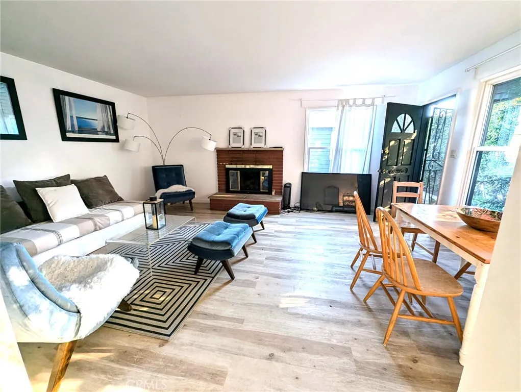 1339 Appleton Way, Venice, California 90291 home-pic-3