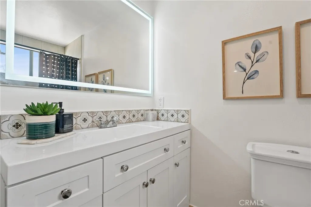 5000 S Centinela 101, Los Angeles, California 90066 home-pic-11