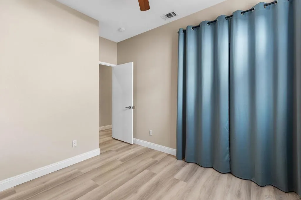 33451 Victoria Ct, Temecula, California 92592 home-pic-24