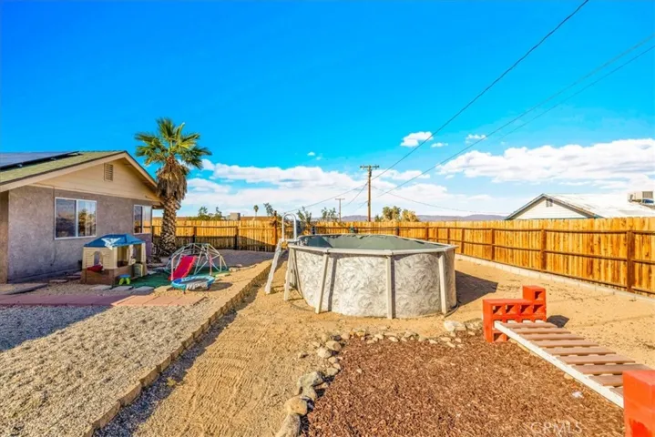 7429 Maude Adams, 29 Palms, California 92277