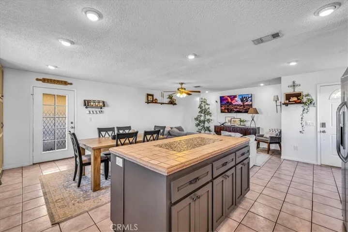 7429 Maude Adams, 29 Palms, California 92277