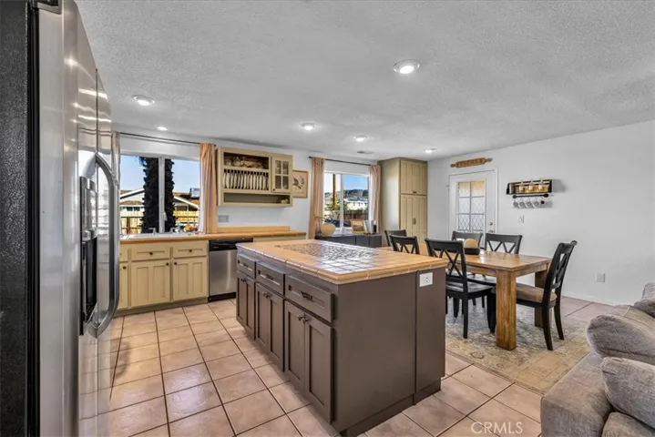 7429 Maude Adams, 29 Palms, California 92277