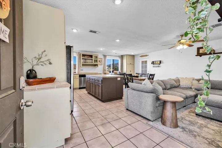7429 Maude Adams, 29 Palms, California 92277