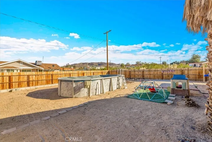 7429 Maude Adams, 29 Palms, California 92277