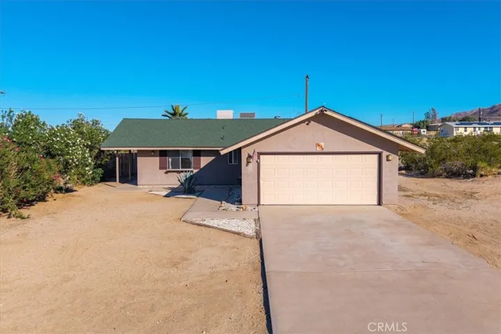 7429 Maude Adams, 29 Palms, California 92277