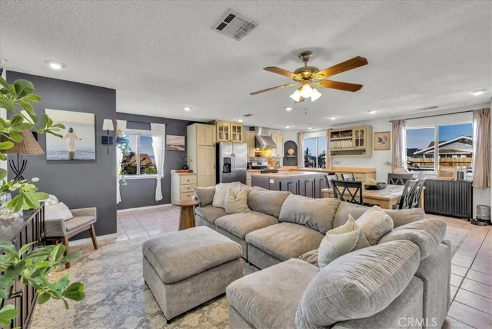 7429 Maude Adams, 29 Palms, California 92277