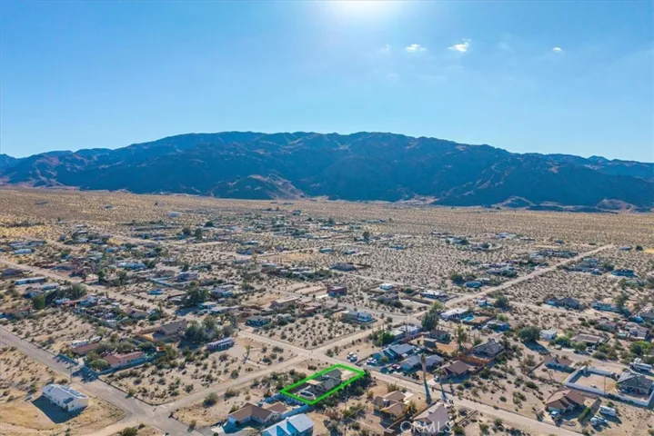 7429 Maude Adams, 29 Palms, California 92277
