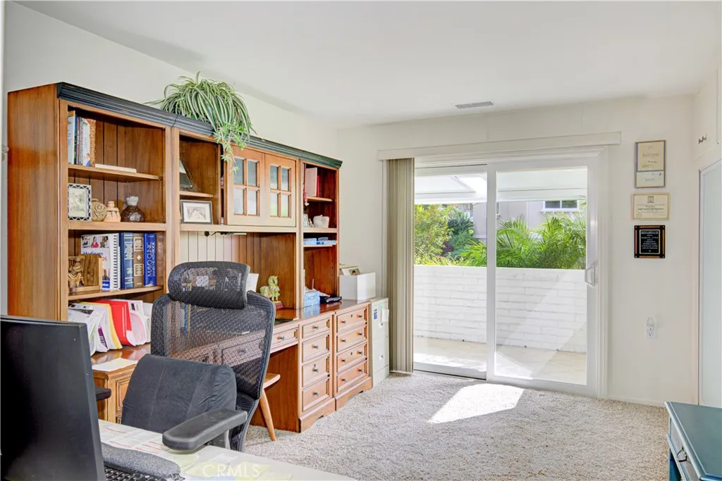 815 Via Alhambra G, Laguna Woods, California 92637 home-pic-17