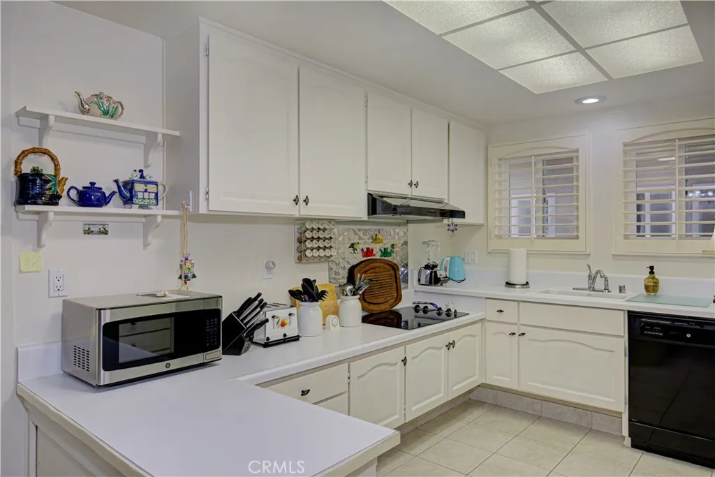 815 Via Alhambra G, Laguna Woods, California 92637 home-pic-12