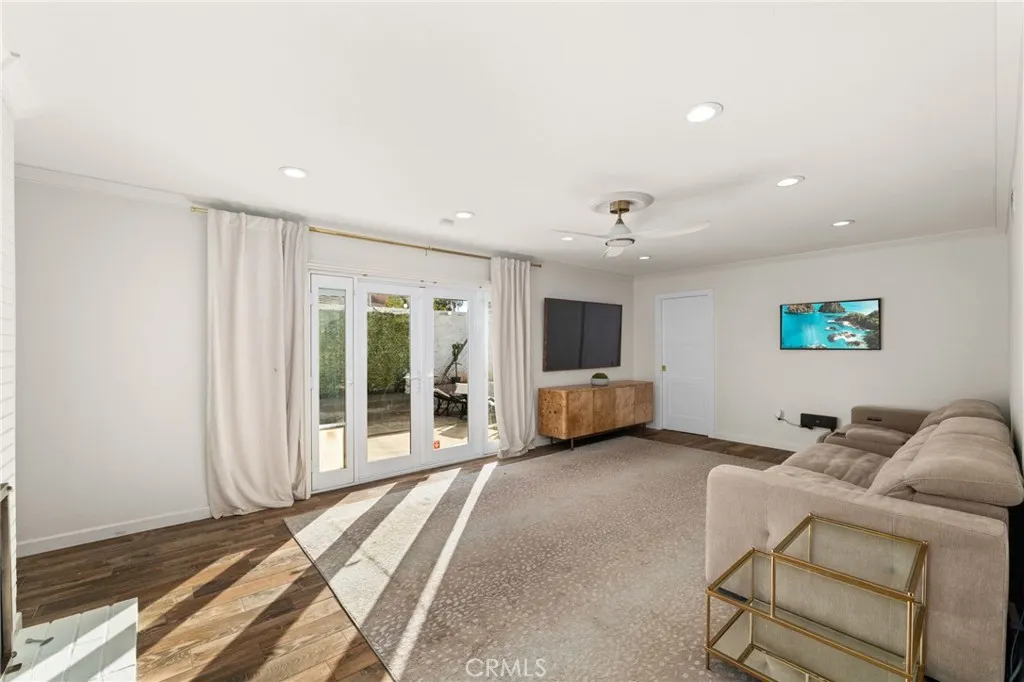736 Apache Trail, Riverside, California 92507 home-pic-9