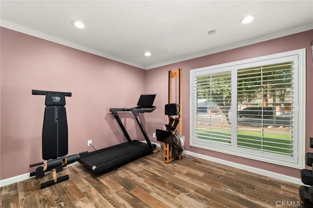 736 Apache Trail, Riverside, California 92507 home-pic-17