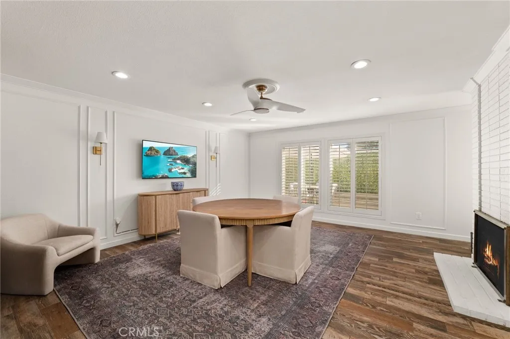 736 Apache Trail, Riverside, California 92507 home-pic-4