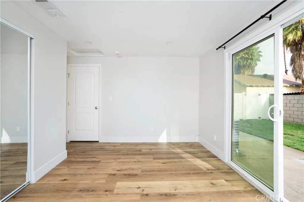 6714 Amigo, Reseda, California 91335 home-pic-27