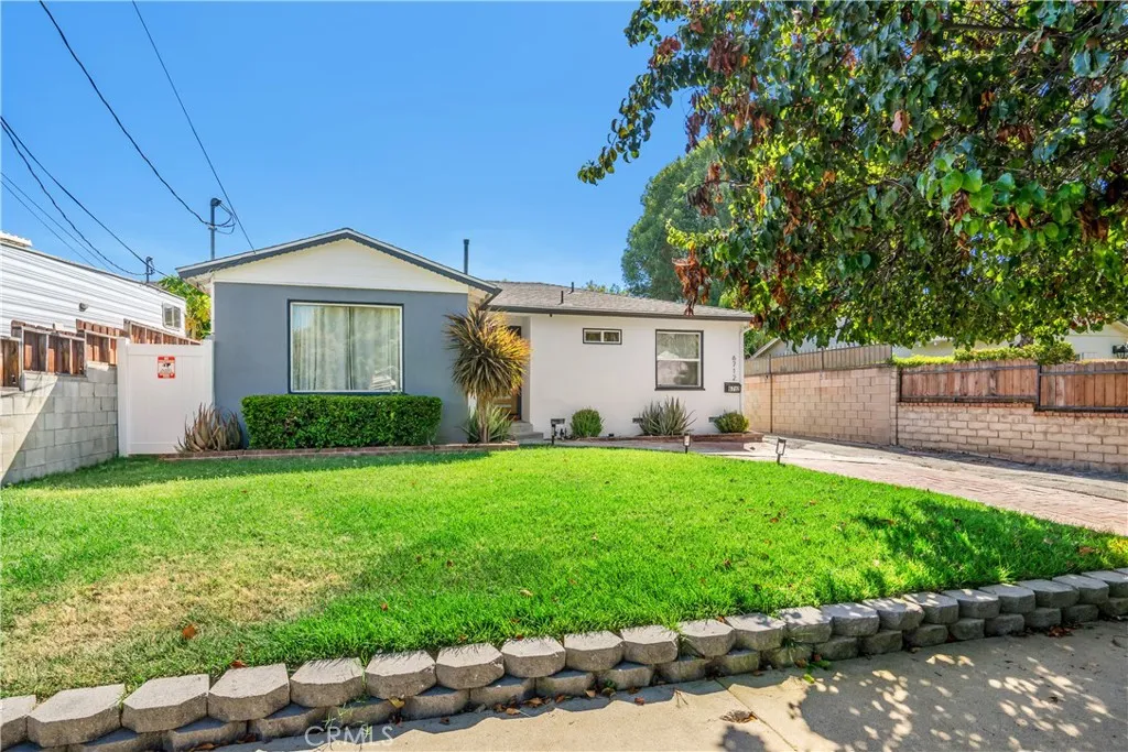 6714 Amigo, Reseda, California 91335 home-pic-1