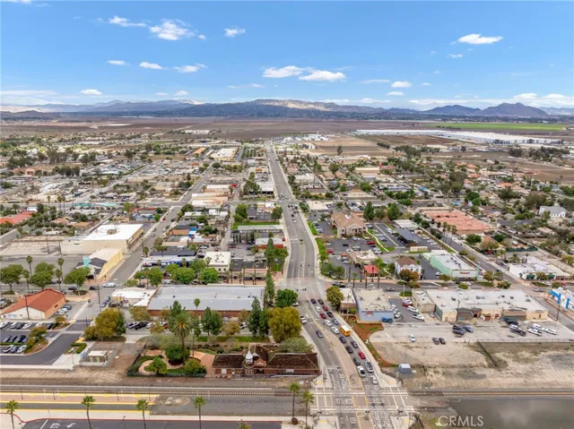 318 S D, Perris, California 92570