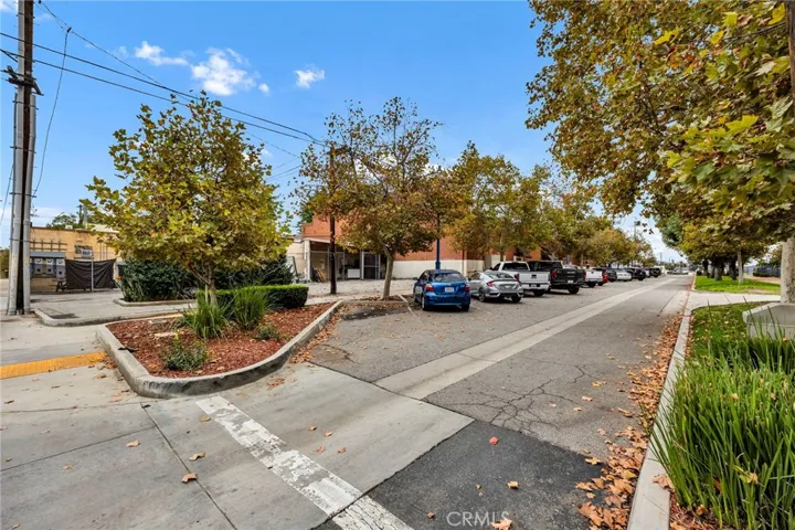 318 S D, Perris, California 92570