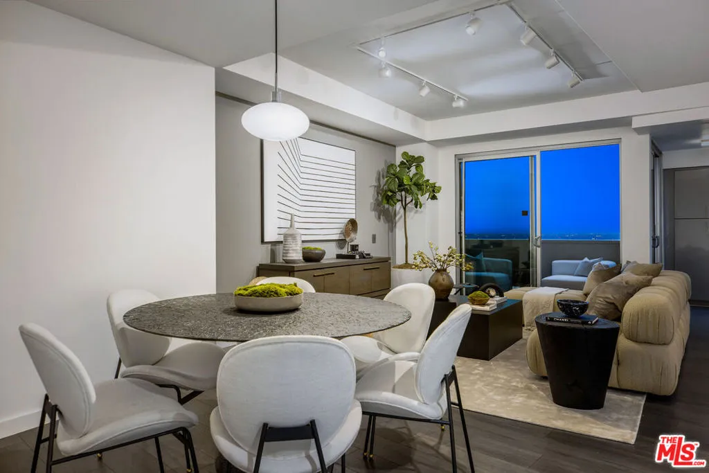 7250 Franklin Avenue 1204, Los Angeles, California 90046 home-pic-47