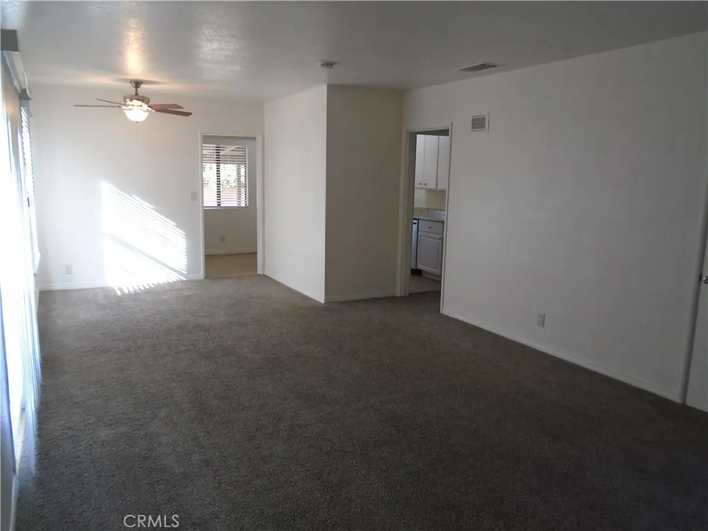 1423 Jenner Street W, Lancaster, California 93534 home-pic-4