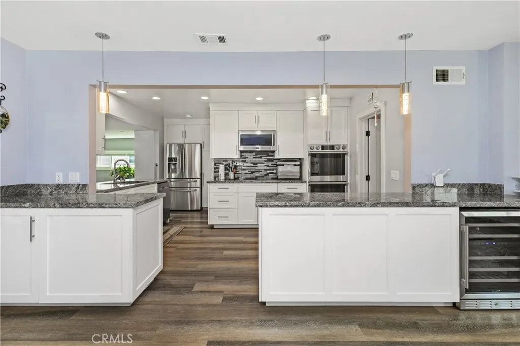 6103 Wolfe St, Lakewood, California 90713 home-pic-8