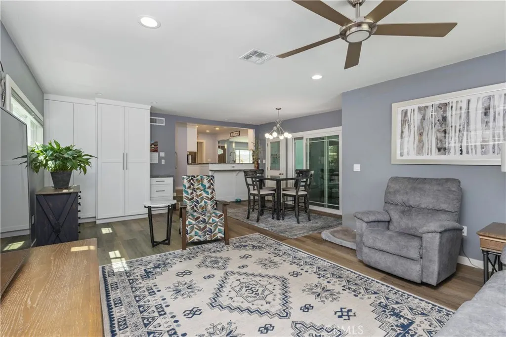 6103 Wolfe St, Lakewood, California 90713 home-pic-14
