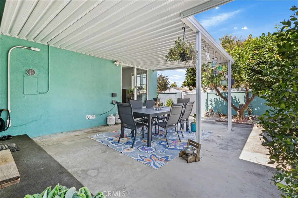 6103 Wolfe St, Lakewood, California 90713 home-pic-26