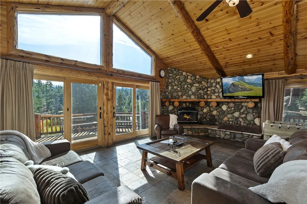 340 Stoney Creek, Big Bear Lake, California 92315 home-pic-10