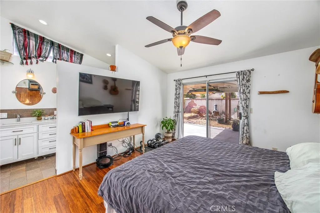 2201 Canyon, Colton, California 92324 home-pic-26