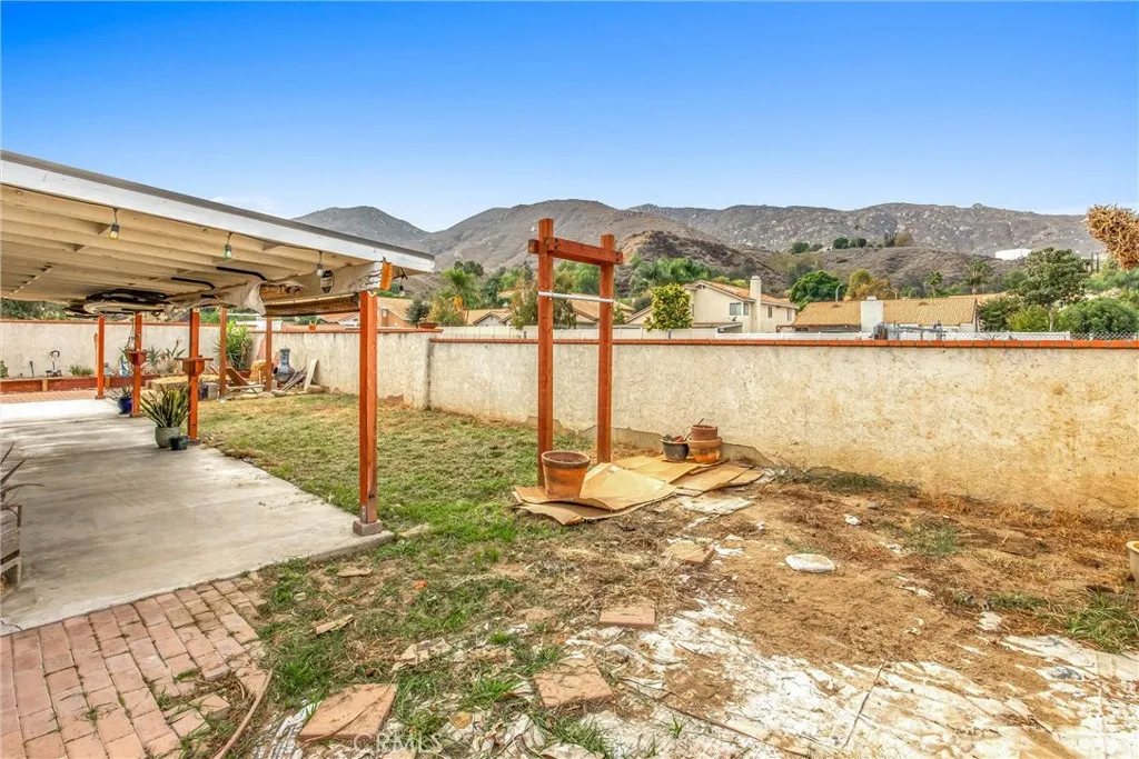 2201 Canyon, Colton, California 92324 home-pic-31