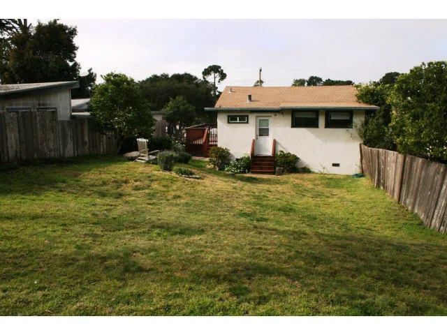 1113 Presidio Boulevard, Pacific Grove, California 93950
