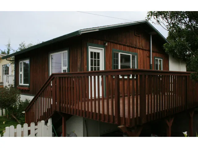 1113 Presidio Boulevard, Pacific Grove, California 93950