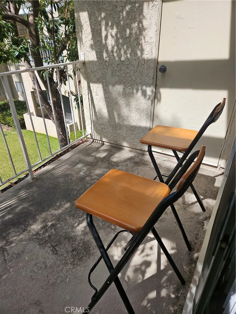 2410 N Towne Avenue 37, Pomona, California 91767 home-pic-7